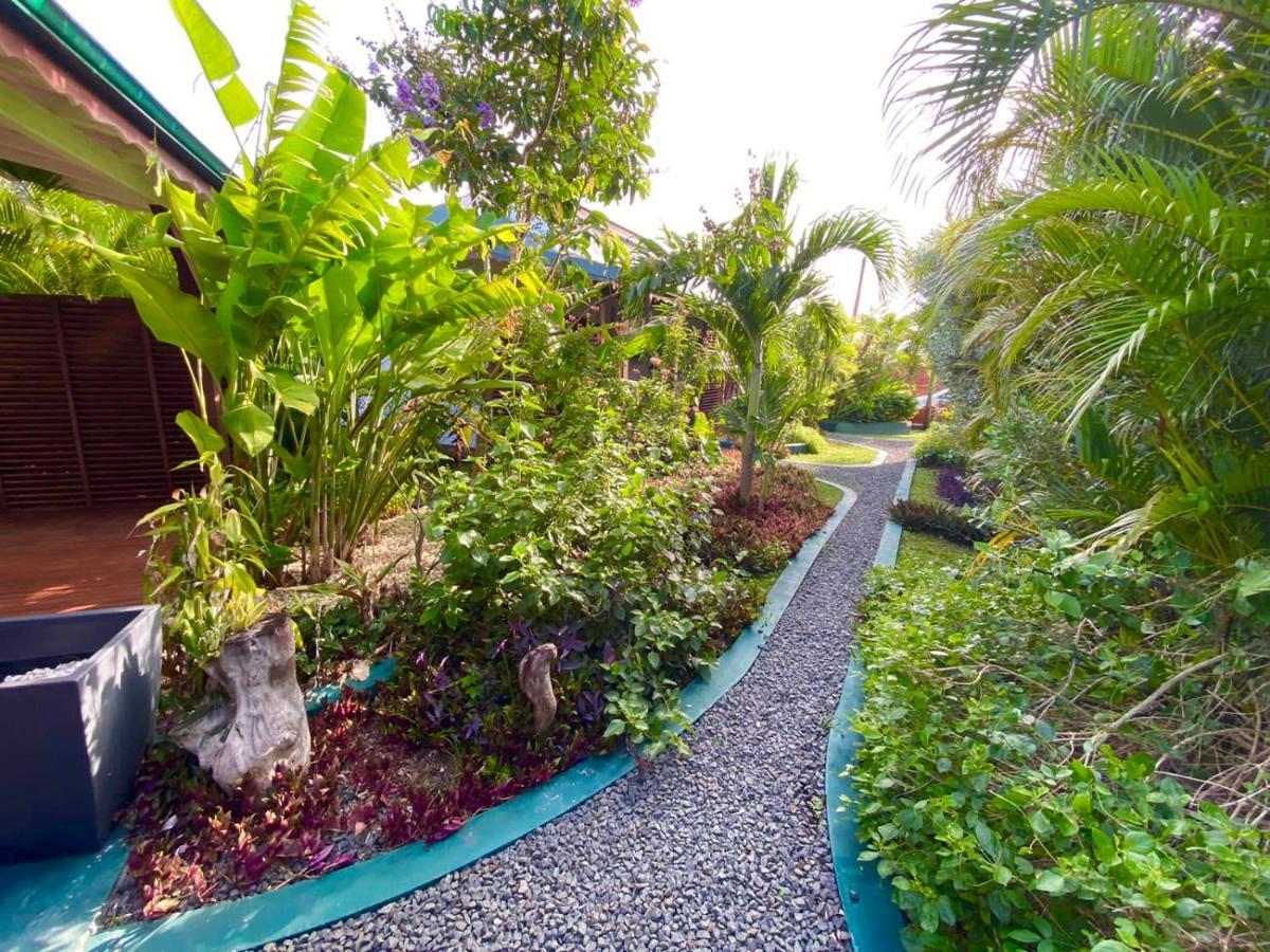 Titalee Lodge 3 Villas Autour D'Une Piscine Saint-Francois (Grande-Terre) Exterior foto